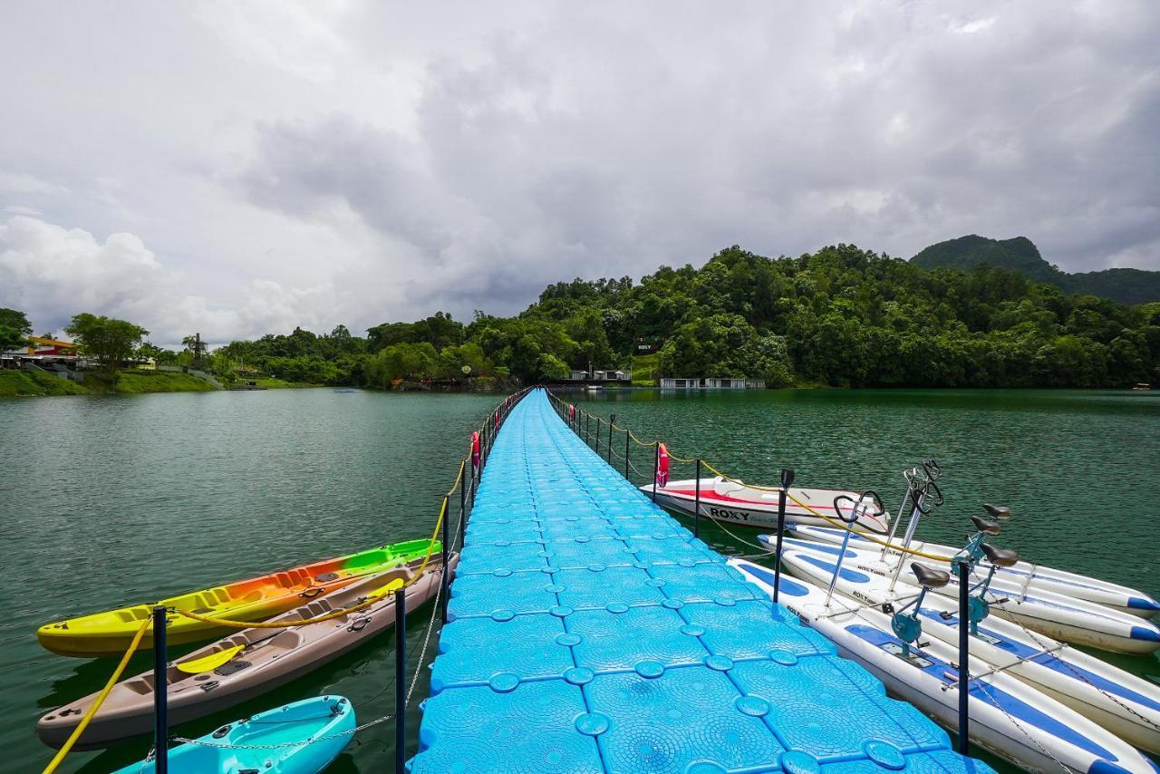 Roxy Tasik Biru Resort City Bau Luaran gambar
