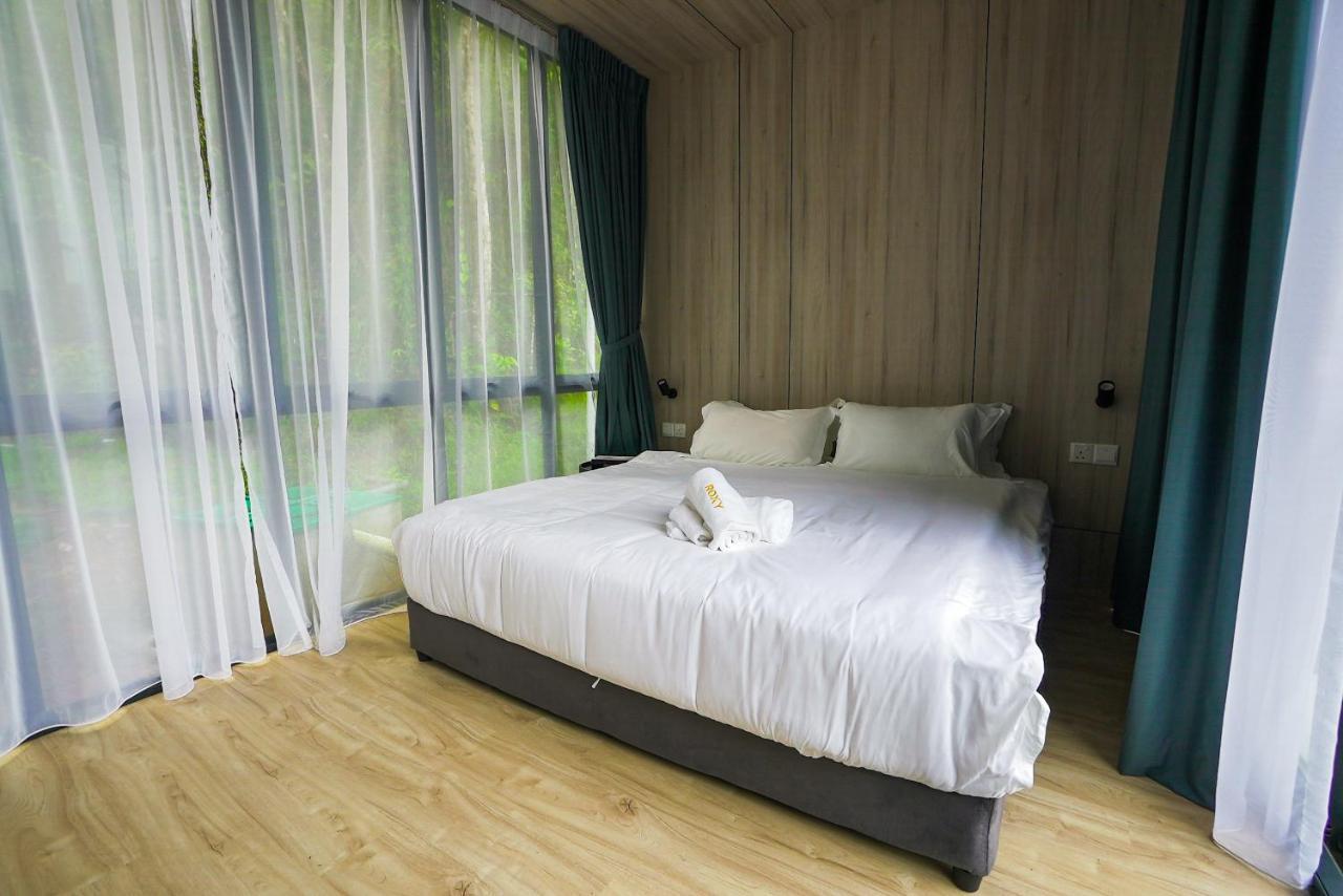 Roxy Tasik Biru Resort City Bau Luaran gambar
