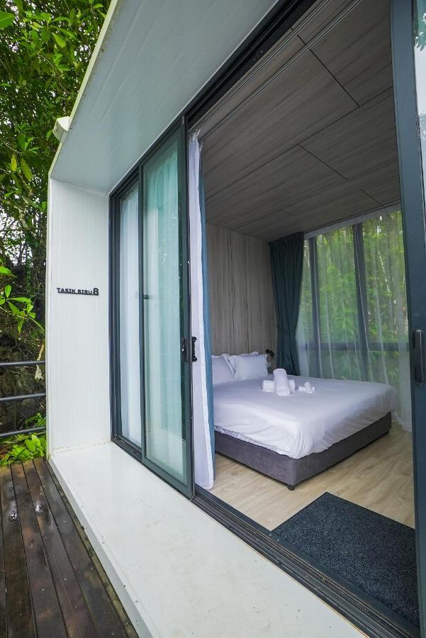 Roxy Tasik Biru Resort City Bau Luaran gambar