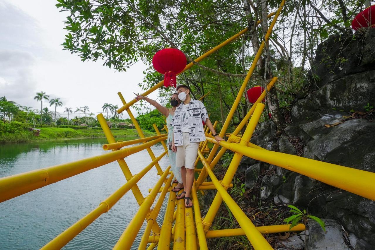Roxy Tasik Biru Resort City Bau Luaran gambar