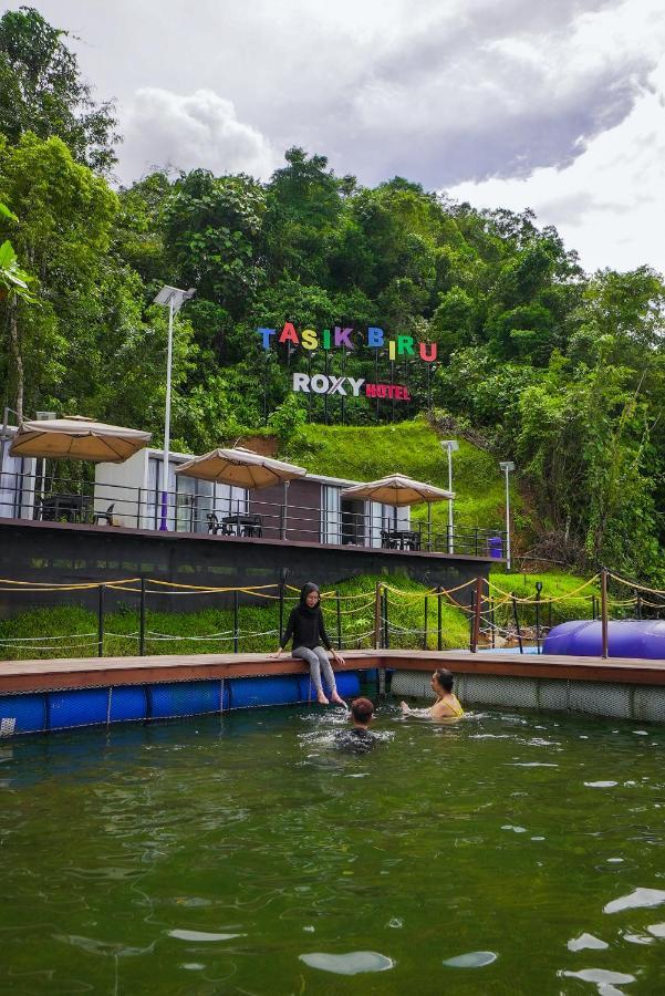 Roxy Tasik Biru Resort City Bau Luaran gambar