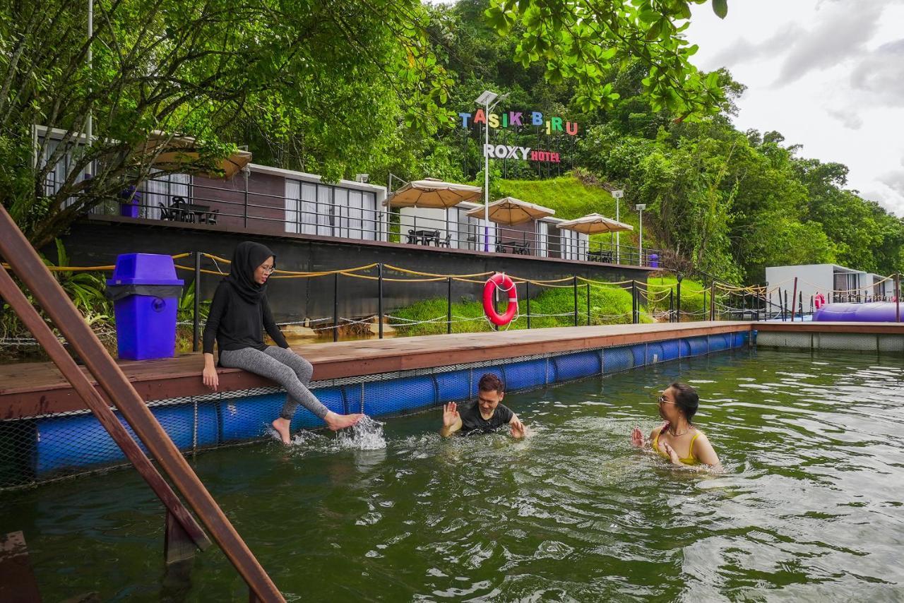 Roxy Tasik Biru Resort City Bau Luaran gambar