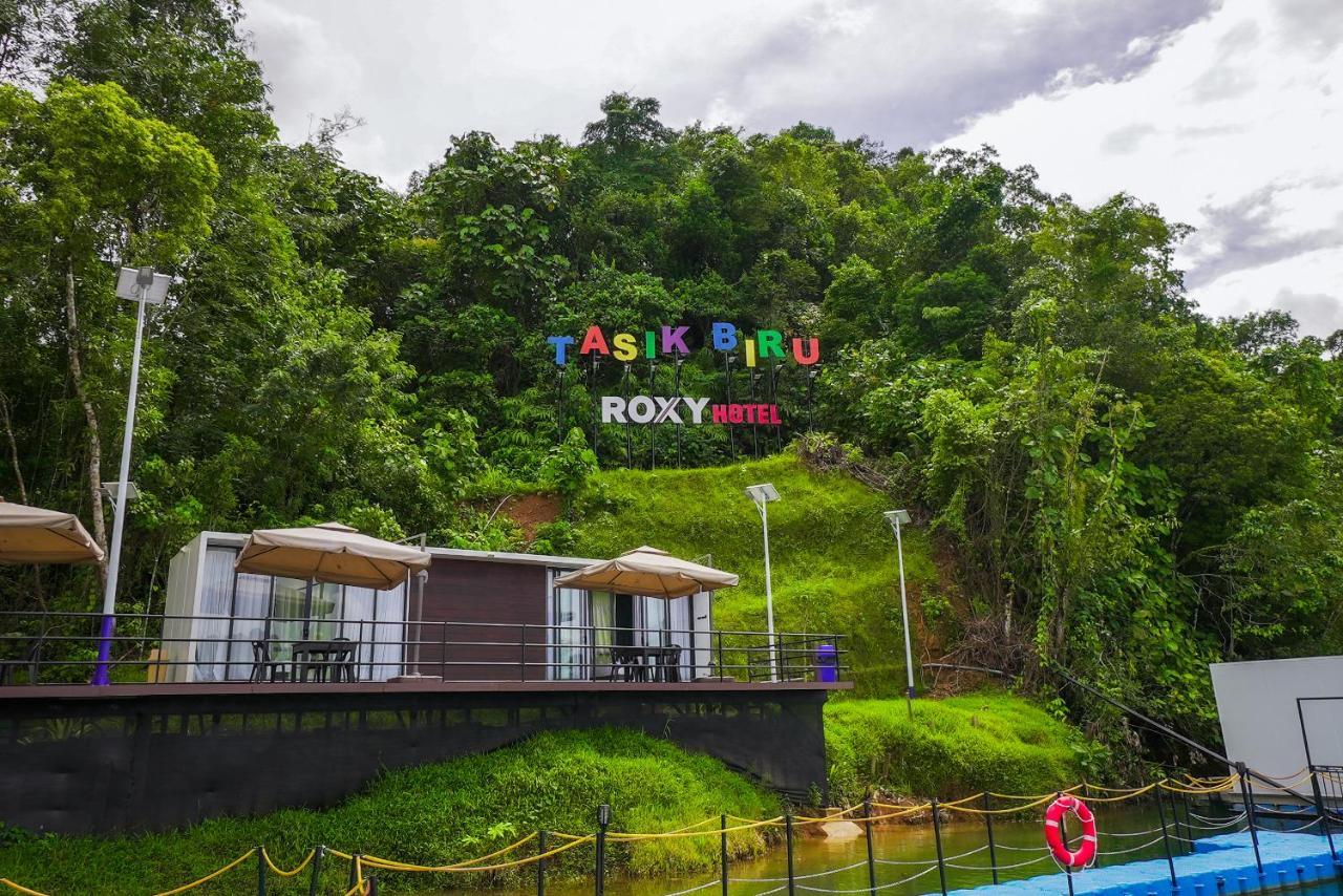 Roxy Tasik Biru Resort City Bau Luaran gambar