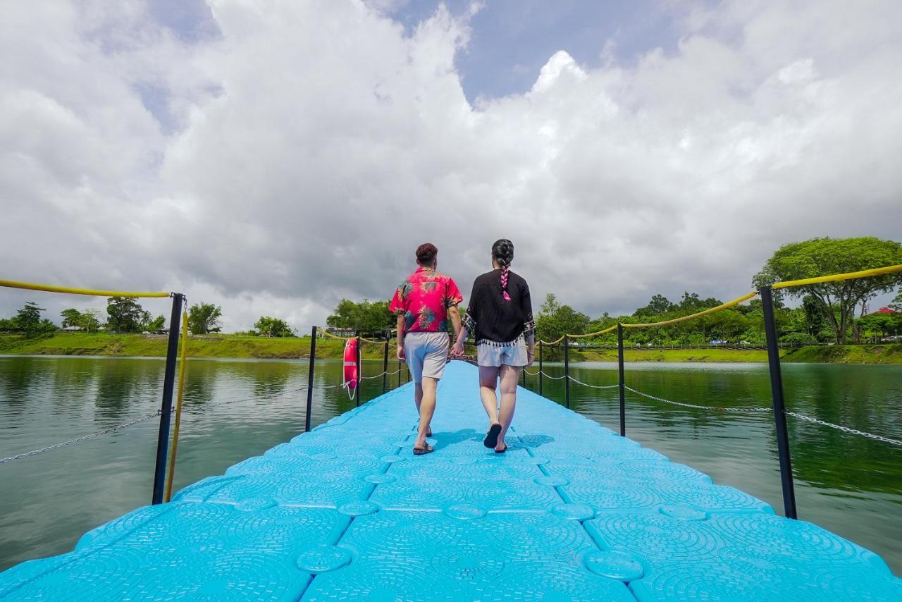 Roxy Tasik Biru Resort City Bau Luaran gambar